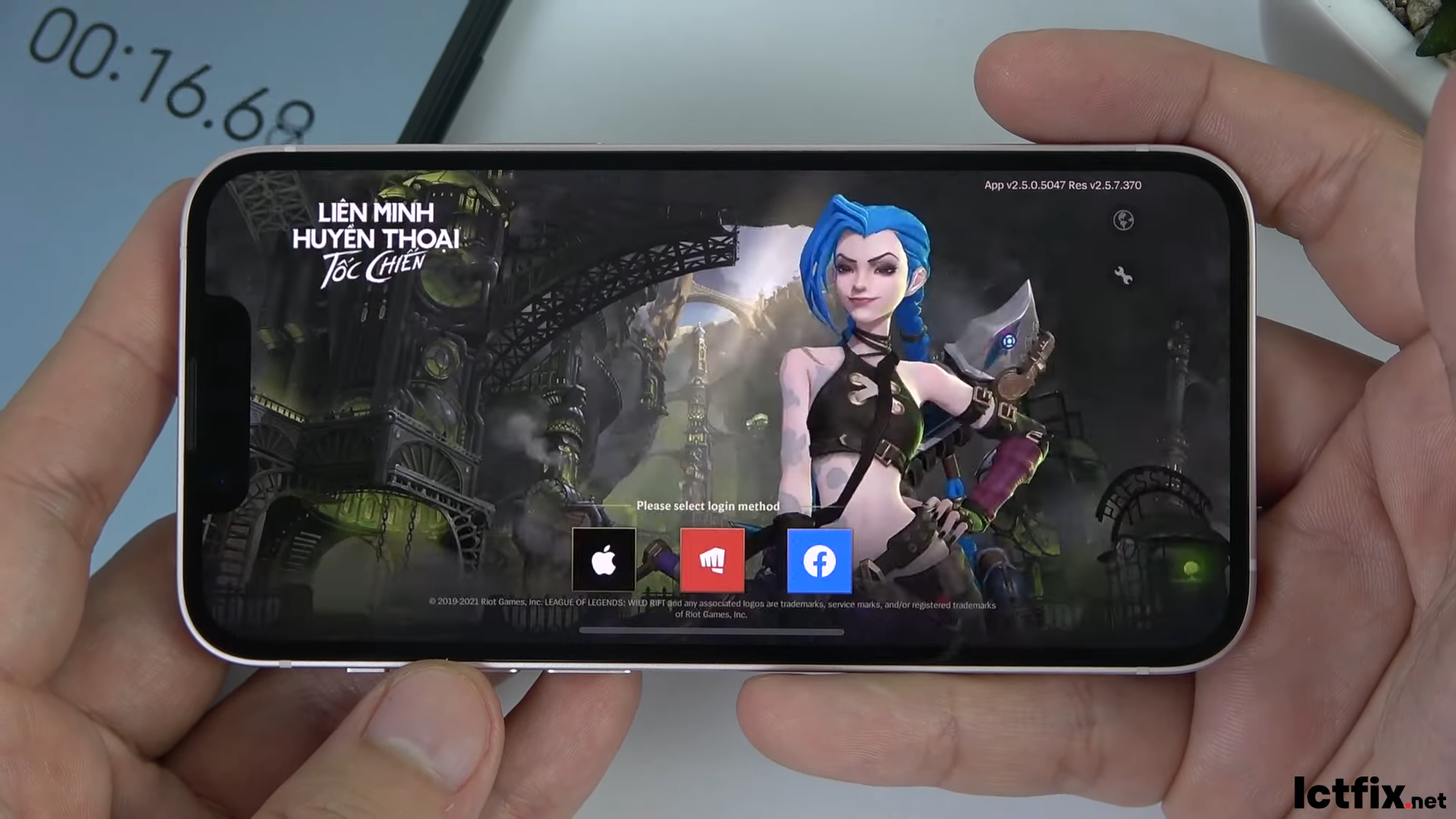 iPhone 13 Mini League of Legends Mobile Wild Rift Gaming test 