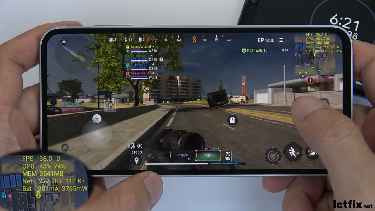 Samsung Galaxy S23 FE Call of Duty Warzone Mobile Gaming
