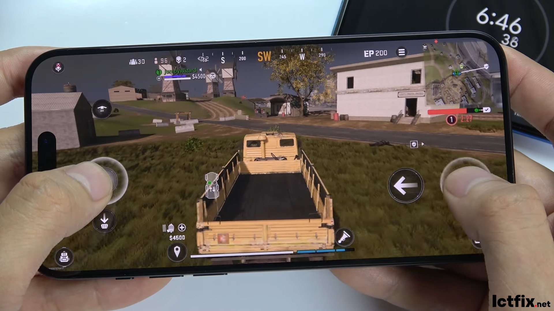 iPhone 15 Pro Max Call of Duty Warzone Mobile Gaming test