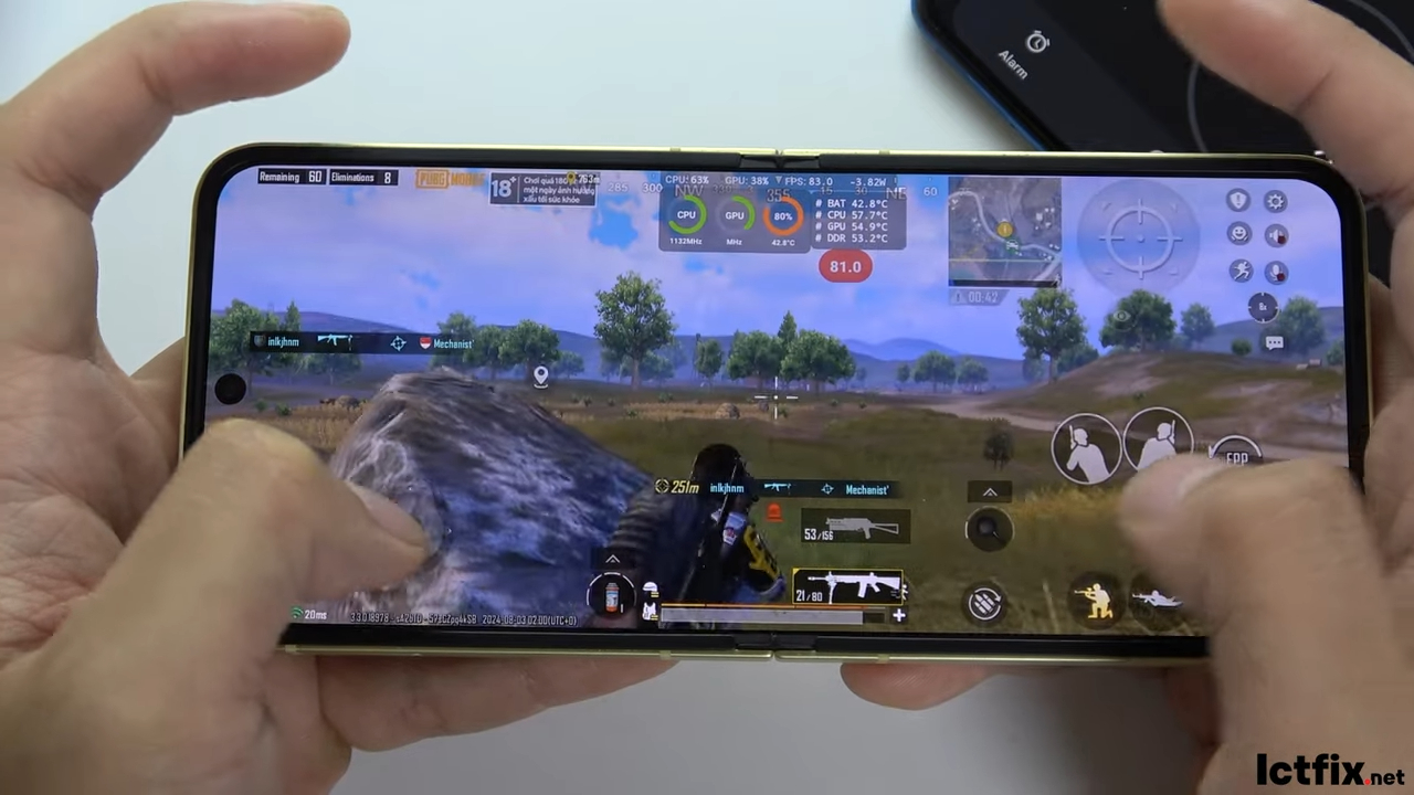 Samsung Galaxy Z Flip 6 PUBG Mobile Gaming test